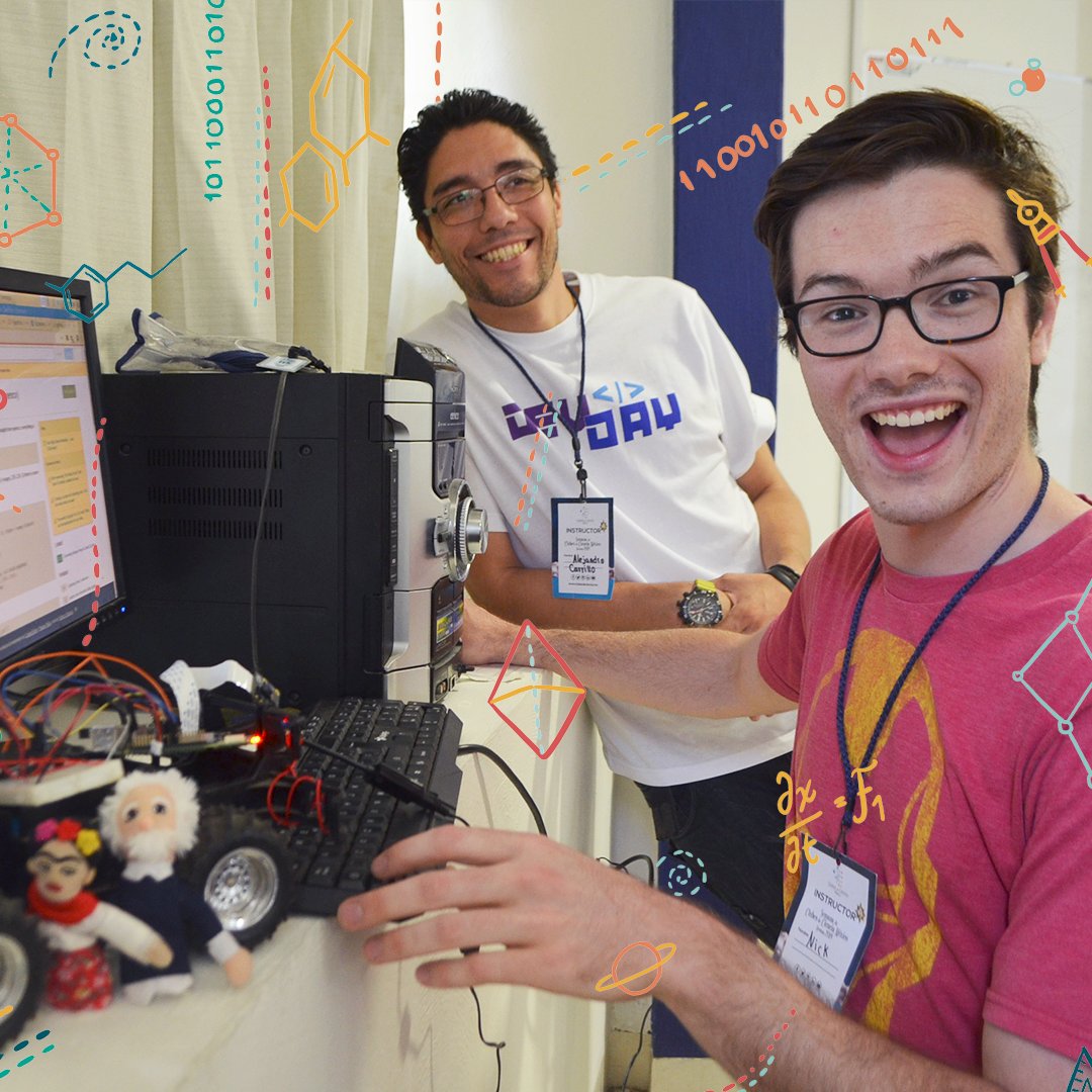 ClubesCienciaMx's tweet photo. ✨Recuerdos Cluberos✨

La convocatoria de Instructores esta cerca 🤩, así que te traemos fotos de algunos de los instructores favoritos de CdeCMx ❤️

#STEM #CdCMx https://t.co/H3EzG5VYRH