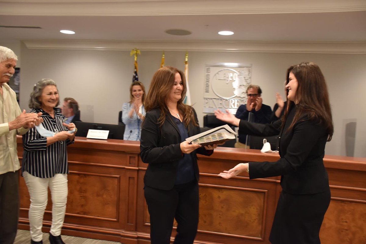 pinecrestfl's tweet photo. 👏 👏 👏  Priscilla Torres was sworn in as the village clerk by Village Manager Yocelyn Galiano during last night's village council meeting. 

#Pinecresting #PinecrestKind #Pinecrest #localgov https://t.co/2bVNltzYv8