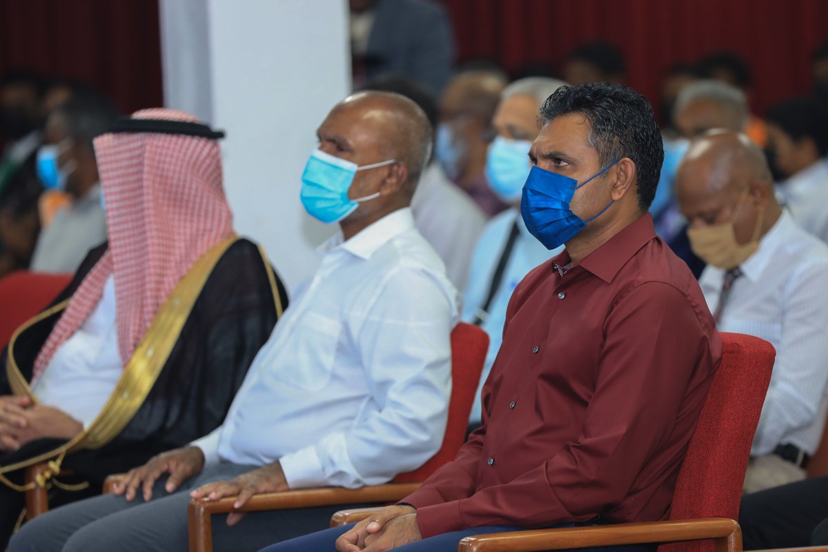 MVIaffairs's tweet photo. އިސްލާމް ދީނަކީ މެދުމިނުގެ ދީން
ޑރ. އައްޝައިޚް މުޙައްމަދު ބިން ޢަބްދުލްކަރީމް އަލް-އީސާ
މުސްލިމް ވޯލްޑް ލީގުގެ ސެކްރެޓަރީ ޖެނެރަލް
09 ފެބުރުވަރީ 2022
#MVIaffairs #Dharus https://t.co/X0TNLtmrsD