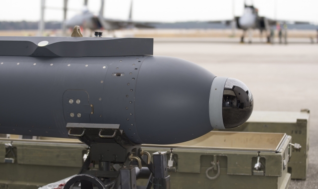 DefenseMirror's tweet photo. #LockheedMartinLegionPod #LegionPod #IRST #F15CAircraft Lockheed Martin’s Legion Pod Achieves Initial Operating Capability on F-15C Eagle https://t.co/yu2VU1xTBH https://t.co/ZlmcaDsOCh