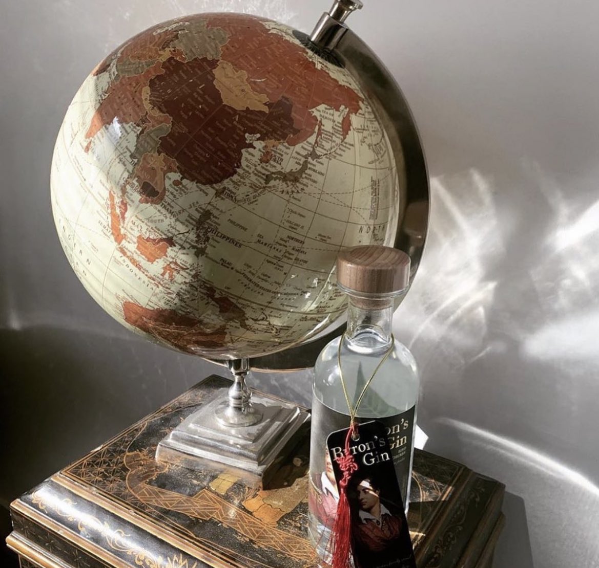 Our #ByronsGin inspired by Lord Byron 🍸 
#Gin #SPEY #SpeysideDistillery #ScottishGin #HighlandGin