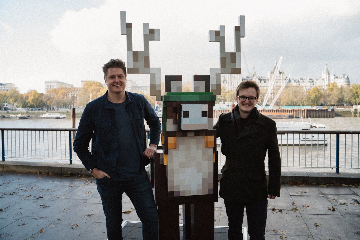 ThatMumboJumbo's tweet photo. #Minecraft is trending so here's a picture of me and Grian with a jolly llama https://t.co/0KIC7ZgP64
