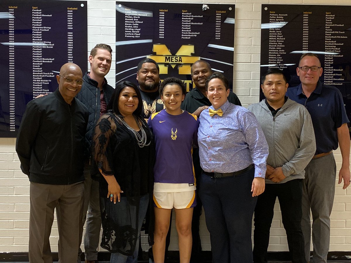 azelitebball's tweet photo. Awesome to get out and celebrate Mackenzie Shivers (Mesa HS) on her senior night - alongside every coach who has been blessed to coach her!!

An amazing person who just happens to be one of the best guards to come through the state in recent years! 

BIG future ahead!! https://t.co/75lxfX3GAh