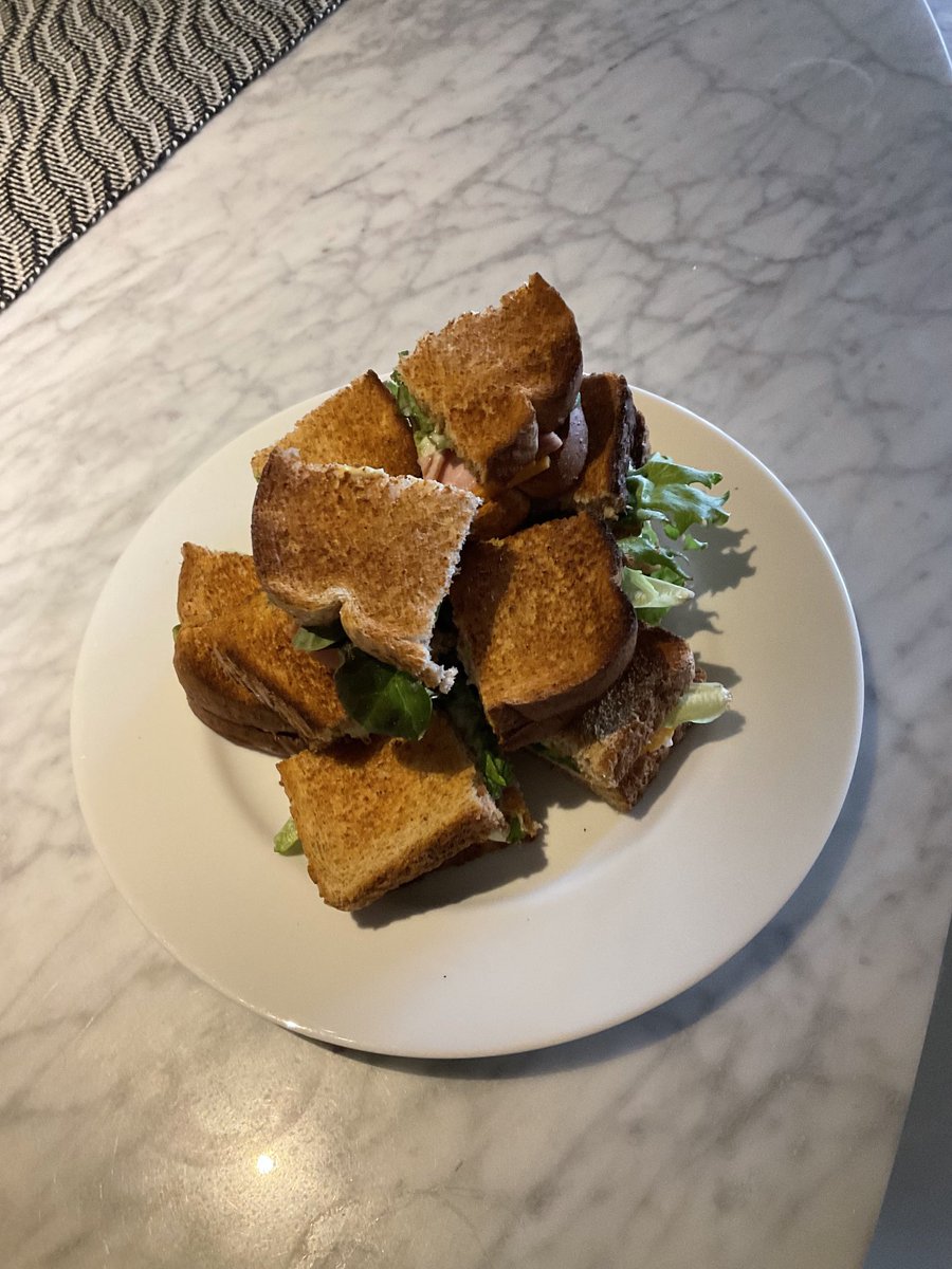 ElspethDCMcKay's tweet photo. Lunch is a tower of egg salad,tuna & cheese sandwiches,breakfast on the #OCH24 challenge.Many youth have to live on $24 https://t.co/qfnObSaJdB insecurity can lead to mental health & physical challenges.@ochottawa @KnifewearYOW @purekitchenott https://t.co/e0KDej4vDp