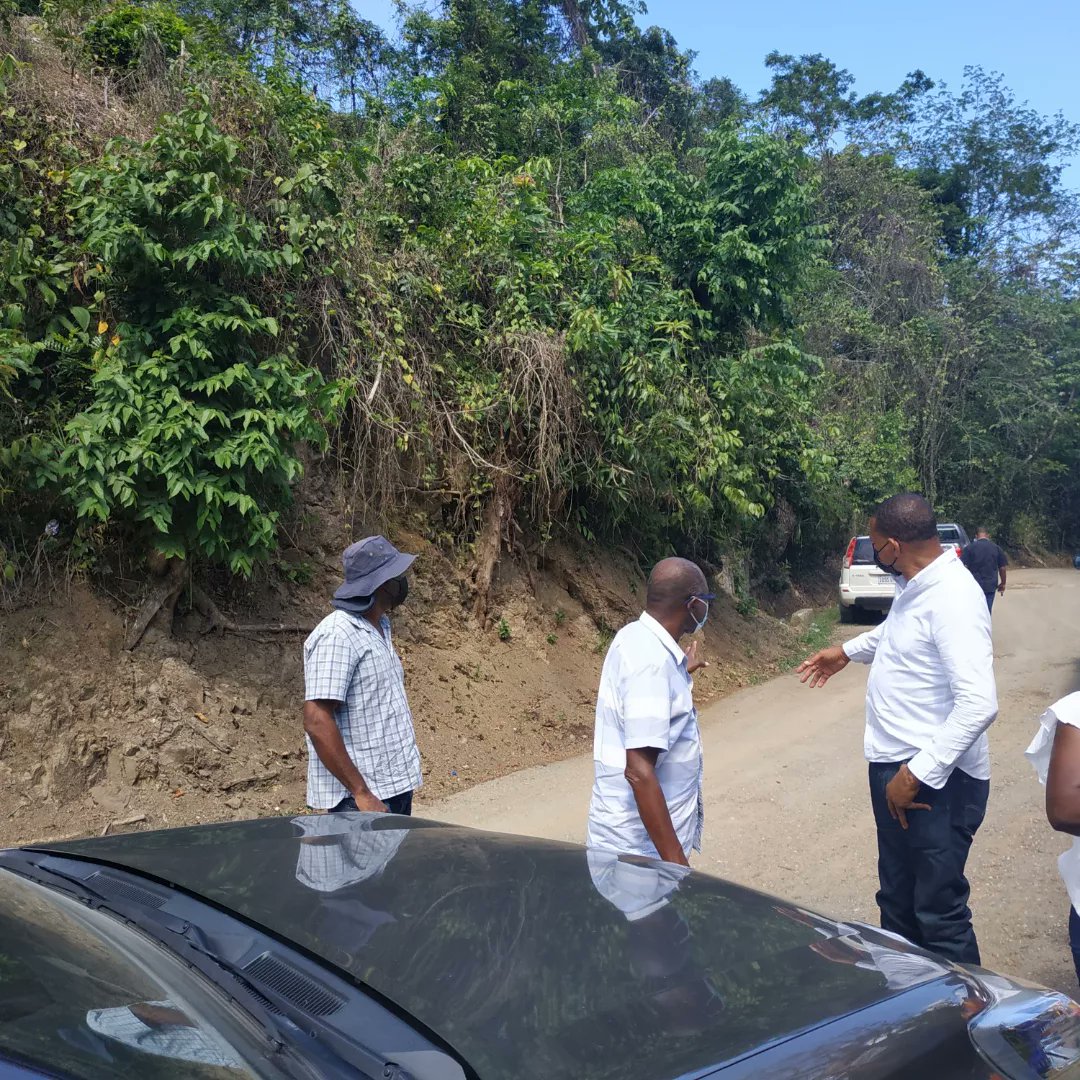 EasternJlp's tweet photo. Visit of  Everald Warmington Minister without Portfolio in the Ministry of Economic Growth and Job Creation with responsibility for works.

#BuildBackStronger 
#easternhanoverja 
#mpbrown 
#mrspoon
#brown 
#wecare
#daveisalwaysaround
#Chichester https://t.co/rhTSqK9G2a