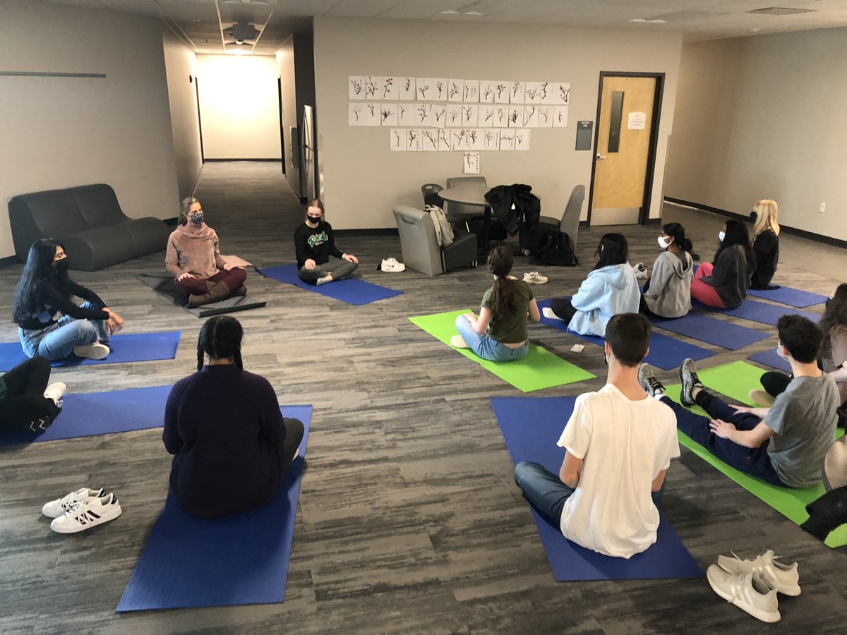 Dublin_IB_CAS's tweet photo. A busy IB CAS day with @DublinIB in @DCSEmerald! Learning about composting, being active and finishing reusable tote bags for students at @DWEdublin Wright Elem! https://t.co/SE1bU7e6dM