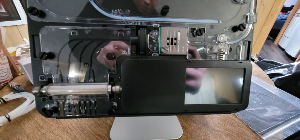 petom0's tweet photo. By far the biggest investment I've ever made into my 3D printing hobby / side business, but I'm totally nerding out over this thing. This is the Palette 3 Pro, and will let me do up to 8(!) color 3D prints with my existing printers. So excited to play around with this 😁 https://t.co/FKge2iM8th