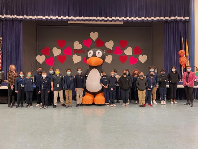 BayonneBOE's tweet photo. Congrats to @HEHHawks1 ST MATH winners! Ms. Raslowsky's (5) &amp; Ms. Ibrahim's (7) classes got to strike a pose with JiJi for all their hard work! https://t.co/HyzNsZ8Fuc
