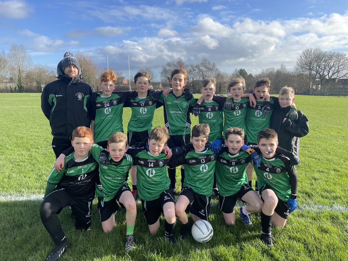 Gaelfast_GAA's tweet photo. 1 of todays groups competing in the Gaelfast year 8 supergames blitz in woodlands. Thanks to all competing schools @Rathmorepe @St_Malachys @SLGBallymena @OLSPCKPE https://t.co/lNYxcPtBvC