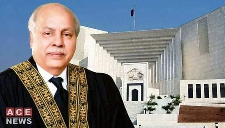 MuhsinUllh's tweet image. سابق چیف جسٹس گلزار احمد اہلخانہ سمیت اپنے ابائی ملک امریکہ روانہ،یہ جو آخر میں مساجد گرانے کے احکامات جاری کرتے ہیں- اس میں یہی حکمت کارفرما ہوتی ہے کہ امریکہ کی نظروں میں اپنی قیمت بڑھائے