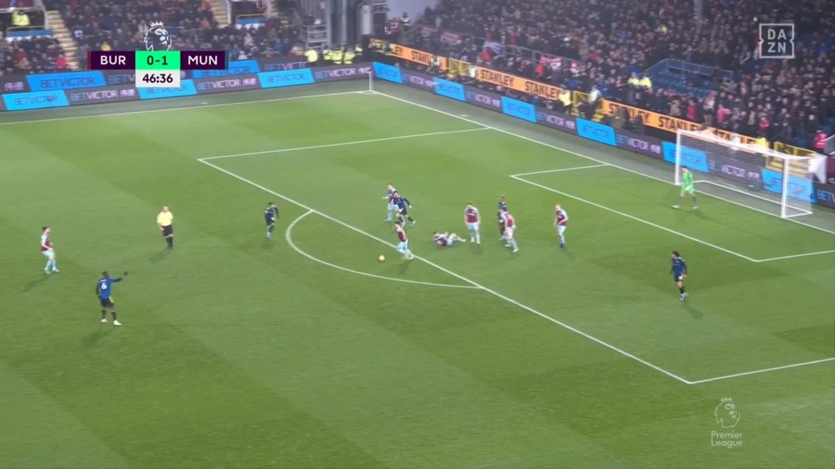 AbdelBeheri's tweet photo. Thread on BUR's goal:

Let's break the sequence down in 5 frames. Each frame represents an issue. 

Frame 1:

United executed a counter horribly &amp; lost the ball, as such their shape was broken. There was massive space between Pogba, McTominay, front 4 &amp; back 4. Shape was 4-1-1-4. https://t.co/Vm0jam8n8k