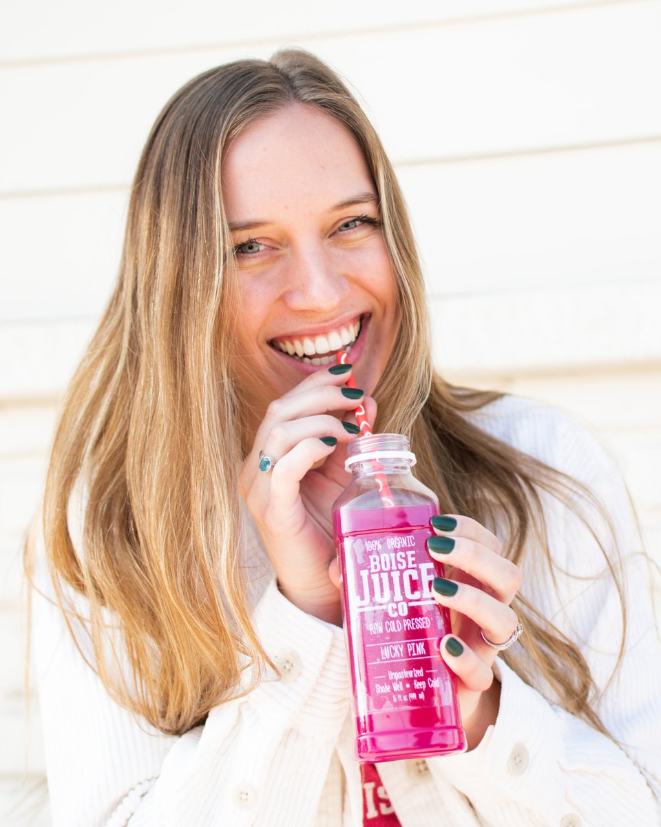 BoiseJuiceCo's tweet photo. It's the season of love, and Ashlyn has found her lifelong love in the Lucky Pink! 😋
Which juice is your soulmate? 💗
#ColdOffThePress #BoiseJuiceCo #BJC #ValentinesDay #BJC #BoiseJuice #DrinkResponsibly #ColdPressedJuice #LuckyPink https://t.co/Xyx8FOWckR