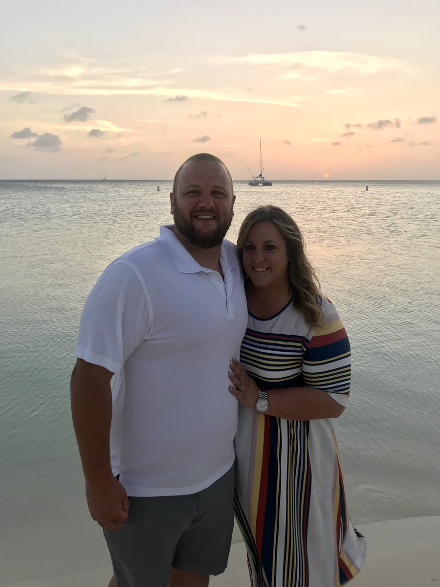 KatiePatton24's tweet photo. I have had some of the best memories at Vision club! From Aruba to Scottsdale and now Cabo! I donβt think I would have experienced these places otherwise! Thanks @WirelessVision for giving me the opportunity to excel in my role and be #BestInClass! T-minus 80 days!! #Vcmademedoit https://t.co/VRc7EuxiNZ