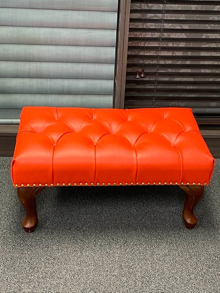 sandrasciacca's tweet photo. 🧡 Bold and beautiful 🧡
.
#upholstery #interiordesign #fabric #viyl #orange #creative #fun #funky https://t.co/GxKucvhIwa