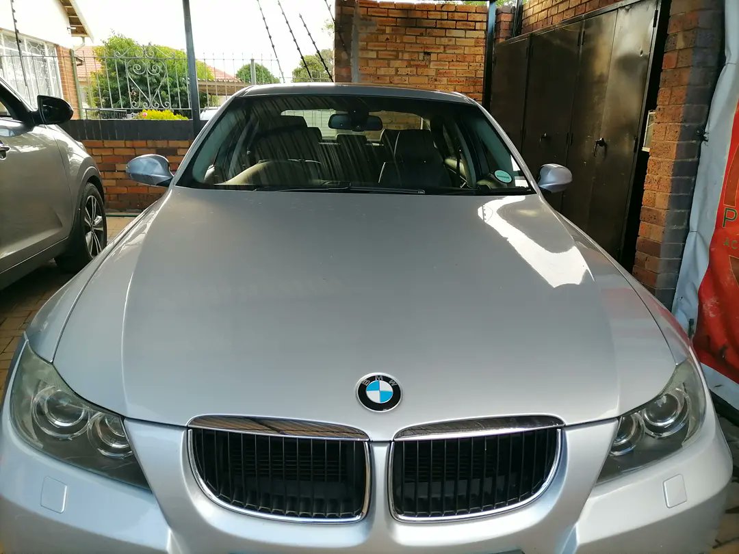 MsomiPrestige's tweet photo. Another brilliant headlight restoration done and dusted. β¨π #msomiprestigecares #detailingworld #detail #PutTheWorkIn #MOBILESERVICE #headlightrestoration get in touch with us and let's see what we can do for you. #ItsInTheFinish ππΎβ¨ https://t.co/GOCpG1GoQJ