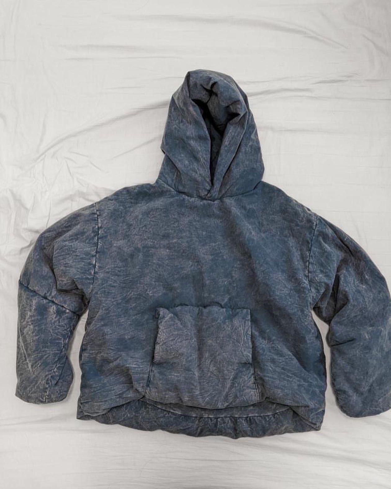 Donda s Place on X Sample Yeezy Season 8 hoodie https t mjCjmL47YM X
