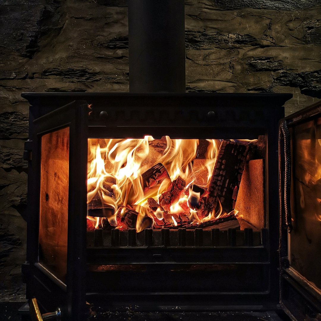 TimAllenSolo's tweet photo. It is winter outside but warm inside!
We are open from tomorrow evening, the fire will be on!
#fireison #winterwarmer #drinksbythefire #tablereservation #Lancashirelife #michelin #instagood https://t.co/fXfV3JBPz4