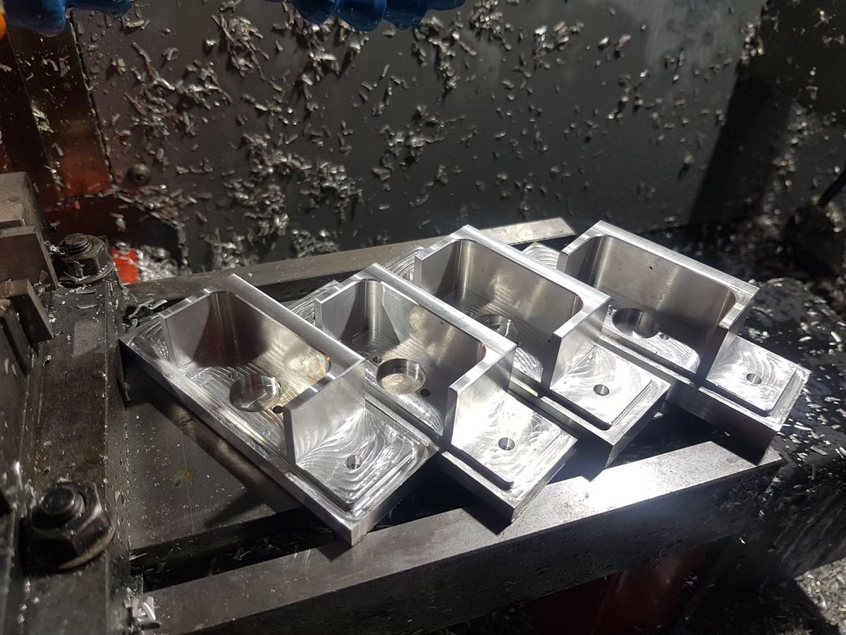 aka_Nitram's tweet photo. Bed mounts for Traquair by @tehmaze.. slightly altered for milling, and some small things left..

#exitingtimes #jointhespeed #VolcoMosq https://t.co/P1XbX6UB1X