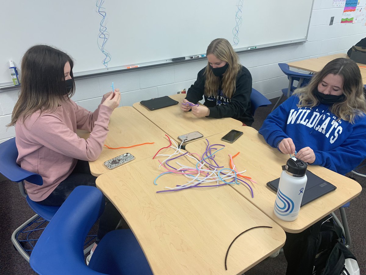 Crafting our symbols for our first day <a href="/HilliardStation/">Hilliard Station</a> next week. They are SO excited! <a href="/HCSD_ILC/">The Innovation Campus</a> <a href="/wmscats/">Weaver Middle School</a> <a href="/theheritagems/">Hilliard Heritage MS</a> <a href="/memorial_ms/">Memorial M.S.</a>