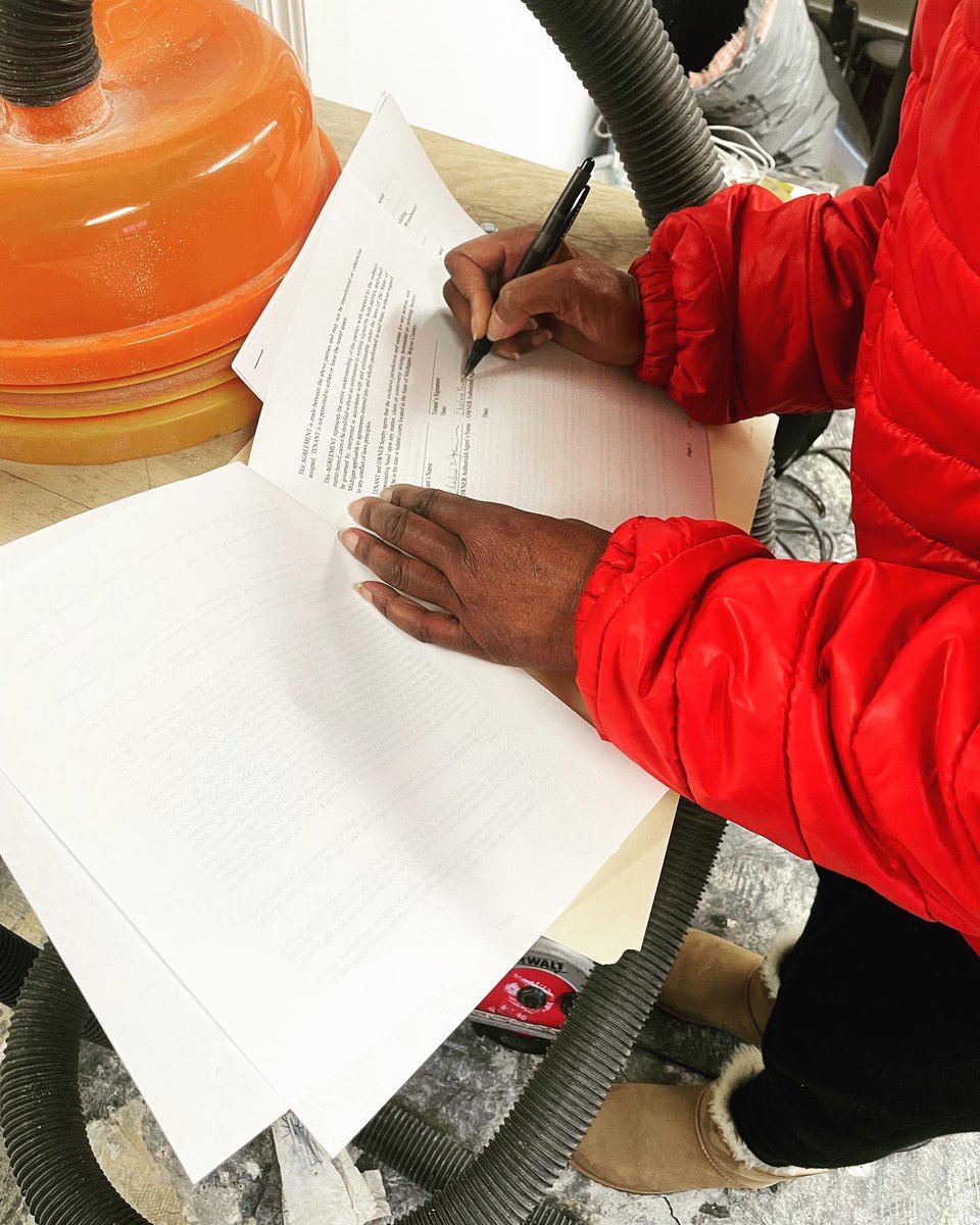 S. Sanders tweet media