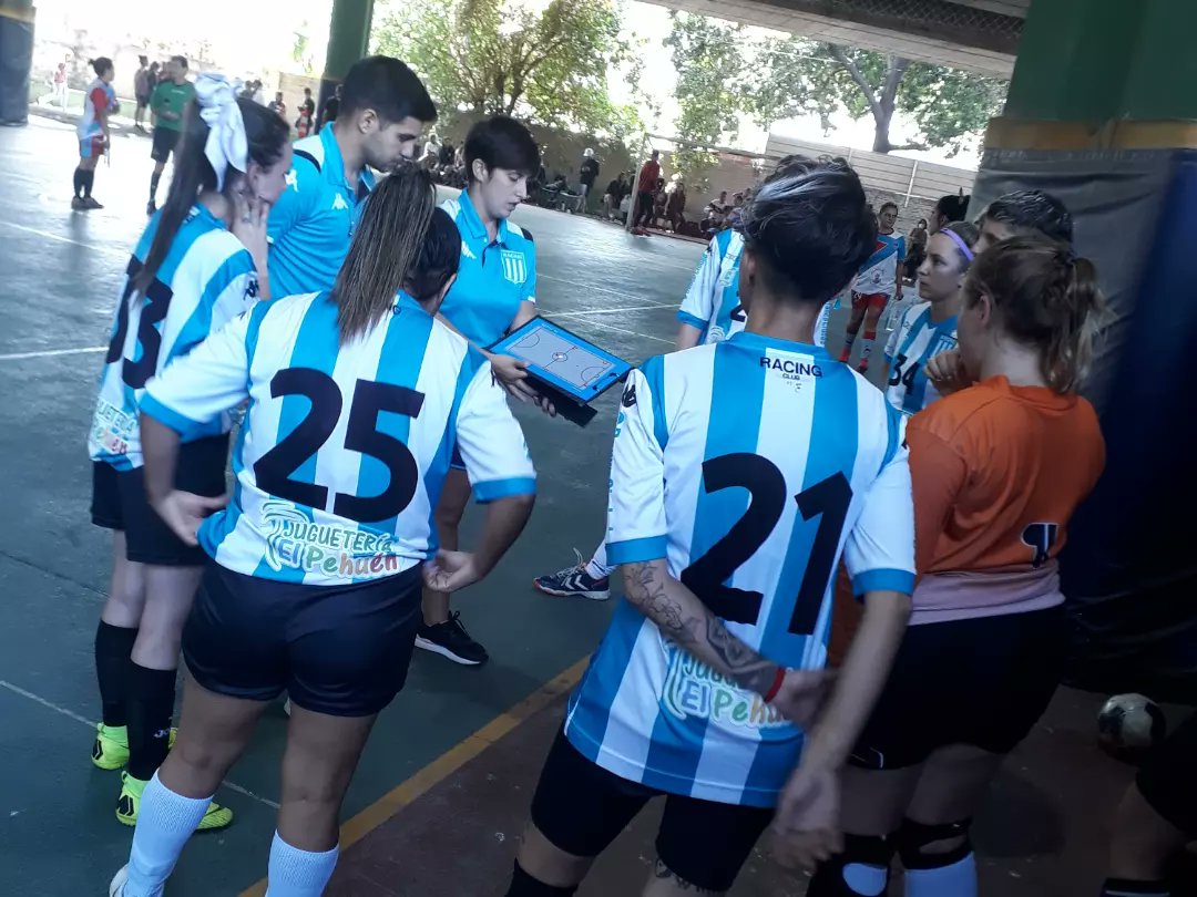 División única 

🆚️ Ameghino
📅 Fecha 1
🏆 Copa Verano <a href="/primeraligaIFF/">Primera Liga IFF</a> 2022

#Racing
#RacingVdP
#RacingClub
#FutsalFemenino

Parte 2

♀️🎓⚽️💙