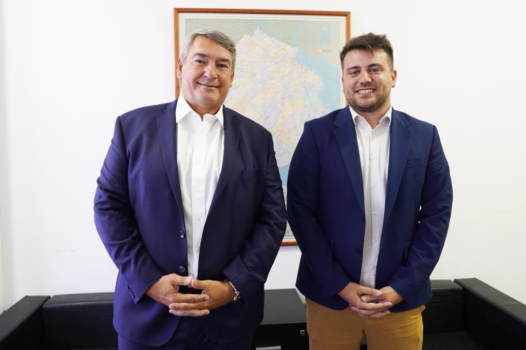 ivangiordano's tweet photo. ▶️Hoy visité al Ministro de Transporte de @BAProvincia @donofriojorge con quién coincidimos en proyectos para mejorar la seguridad vial en #Pilar y la región. https://t.co/EAO4GuWnnm