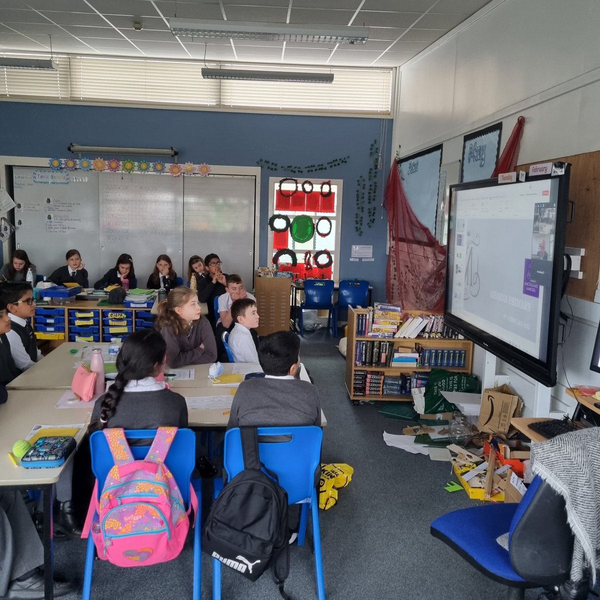 Mearns_Primary's tweet photo. 7.27 and 6.24 met with Mr Ormond, a company director of Mactaggart and Mickel, to learn more about sustainable communities as part of Mearns Masters. They enjoyed learning from a professional and discussing exciting renewable energies. #macmic #mactaggartandmickel #sustainability https://t.co/5pqb76YTEB