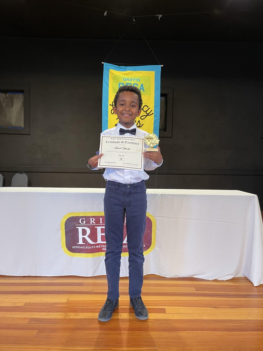 GSCSELA's tweet photo. Congratulations to Buruk Ykeallo, 3rd place Poetry Recitation winner for 5th Grade. @CrescentElement https://t.co/bxwuqMGPVO
