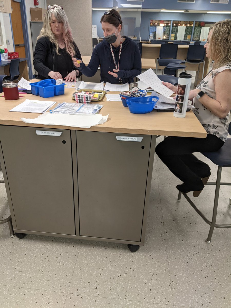 LeahRichwine's tweet photo. MR math committee finding new ways to practice math fact fluency by exploring derived fact games. #mountrockengaged #mathfactfluency #expertdownthehall #bssdproud https://t.co/j4V699F4Dy