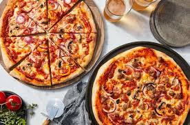 BuckyBook's tweet photo. It's National Pizza Day! Grab your Bucky Book 30, inside we've got great ways for you to celebrate and save. You'll find places like; Sugar River Pizza Company, WisCow, Buck's Pizza, Spinners Pizza, Papa Jimmy's Pizzeria and more! 
Happy Pizza Day🍕 https://t.co/IBWLrDhRVR