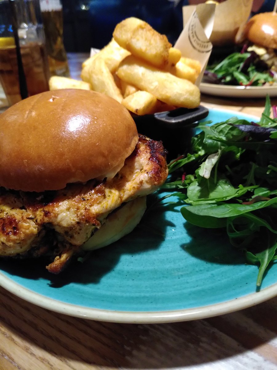 michelle24371's tweet photo. Great food and excellent service @GasStSocial https://t.co/hkttPqlJEF