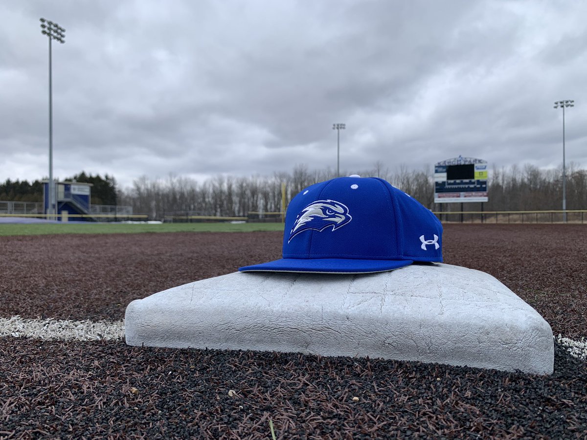 CUW_Baseball's tweet photo. 𝙂𝙄𝙑𝙀𝘼𝙒𝘼𝙔!

Follow and Retweet for a chance to win a CUW Falcons game day hat!

#WeSoarTogether https://t.co/yDU6iGk4uL