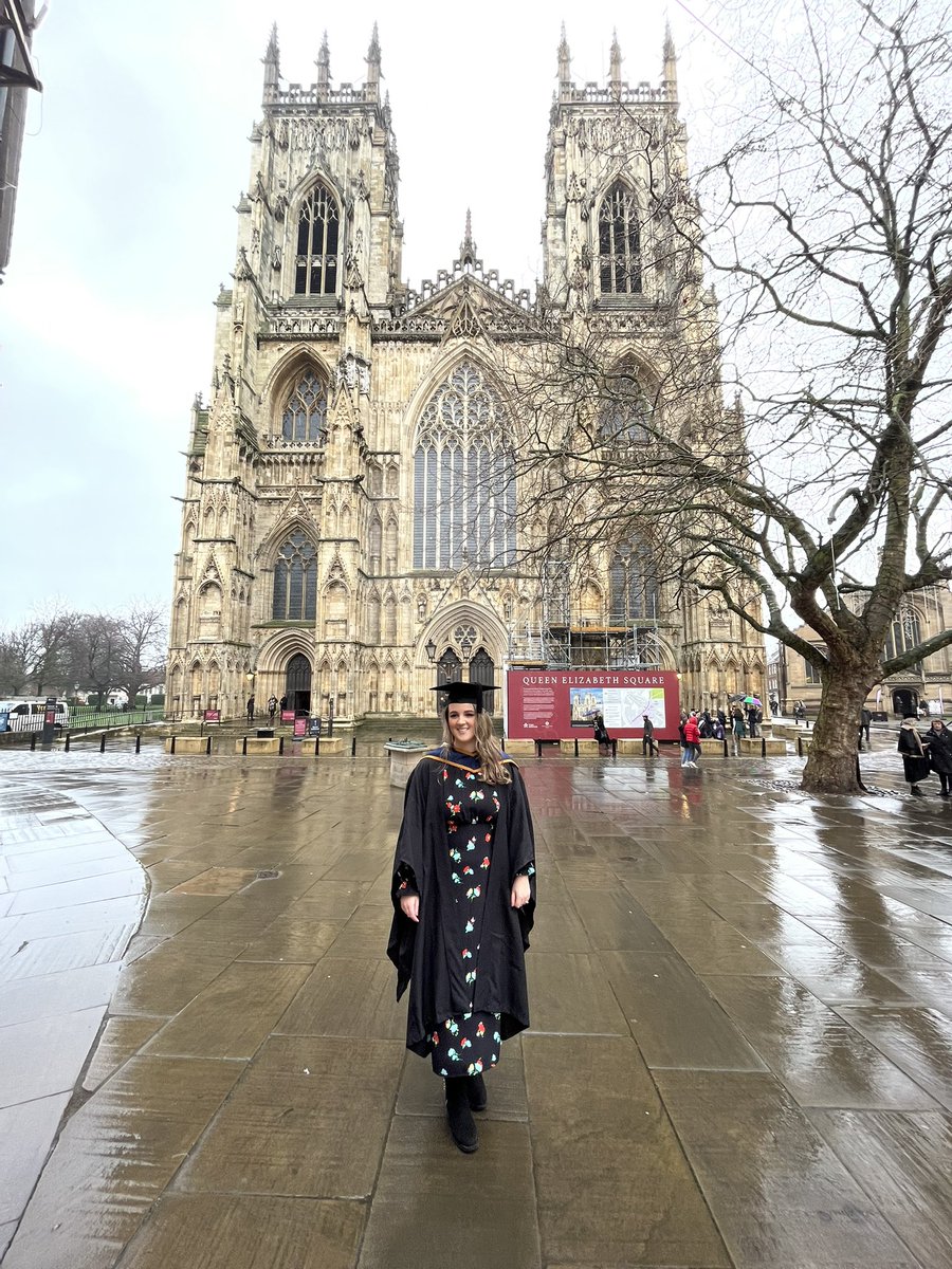 marksmyth777's tweet photo. Great couple of days in York at Laura’s graduation @laurabsmyth Very proud mum and dad!! @clairepsmyth Now for the next big chapter in your journey!!👍👏👏😘 https://t.co/GjMZJRH6iL