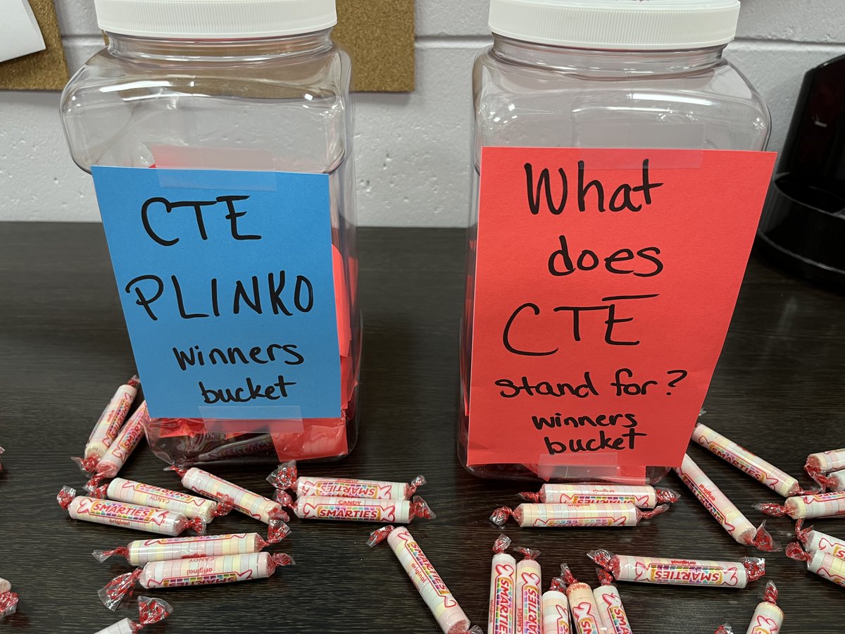 LHS_ACP's tweet photo. It's been a blast...make sure to stop by - you can play every day! Hope to see you tomorrow. 🙂 
#CTEMonth
#lhsknowexploreplango
#CTEWorks https://t.co/GGTGArJvK5