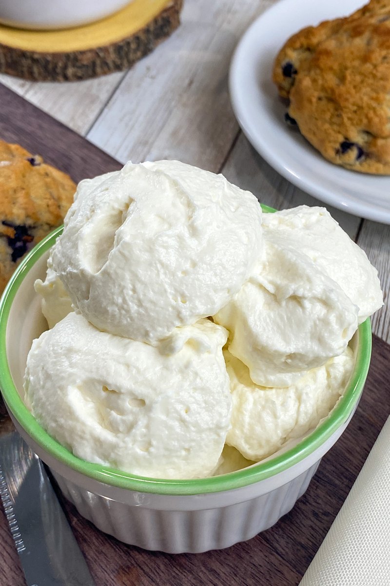 BringOnTheSpice's tweet photo. Up your whipped cream for Valentine's Day with this Mock Devonshire Cream with Honey! Done in only 5 minutes! 😊#Valentines #dessert #foodies #RecipeOfTheDay 
>>>https://t.co/xlDdEPyEaR https://t.co/ts1gwvsBzY