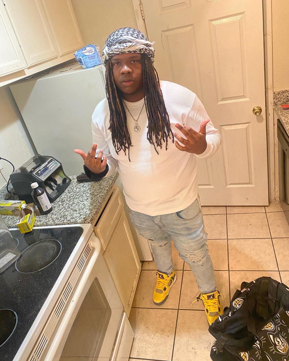 trayasavage's tweet photo. Expensive Pain💔❤️‍🩹 https://t.co/gUehNmd3u8