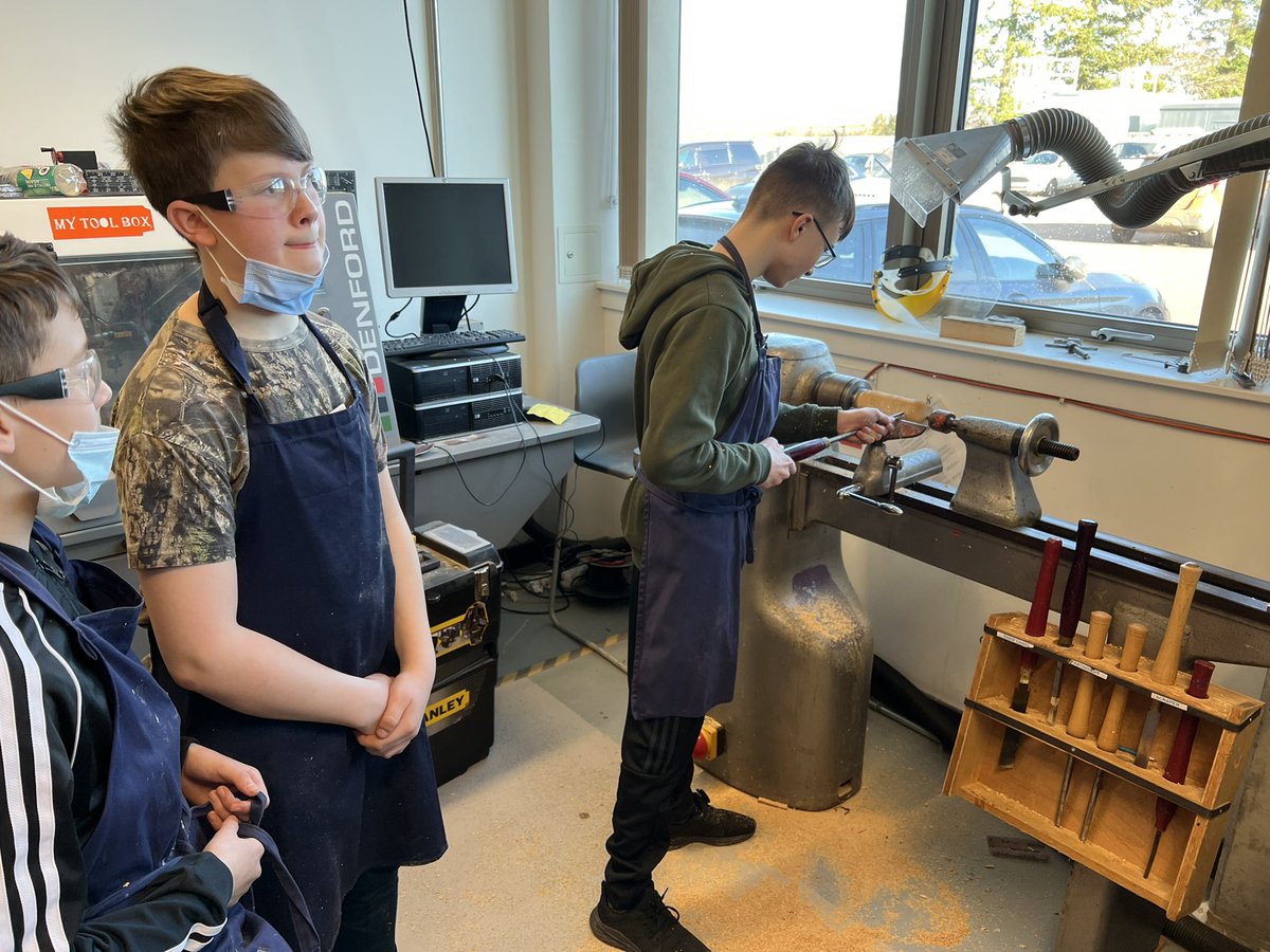 FATech_Ed's tweet photo. Alex started up his own lunchtime turning club today- passing on his skills learned from Friday afternoon club to his classmates #FORpeersupport #FORrespectAndIntegrity https://t.co/T3CgYmpJ0g