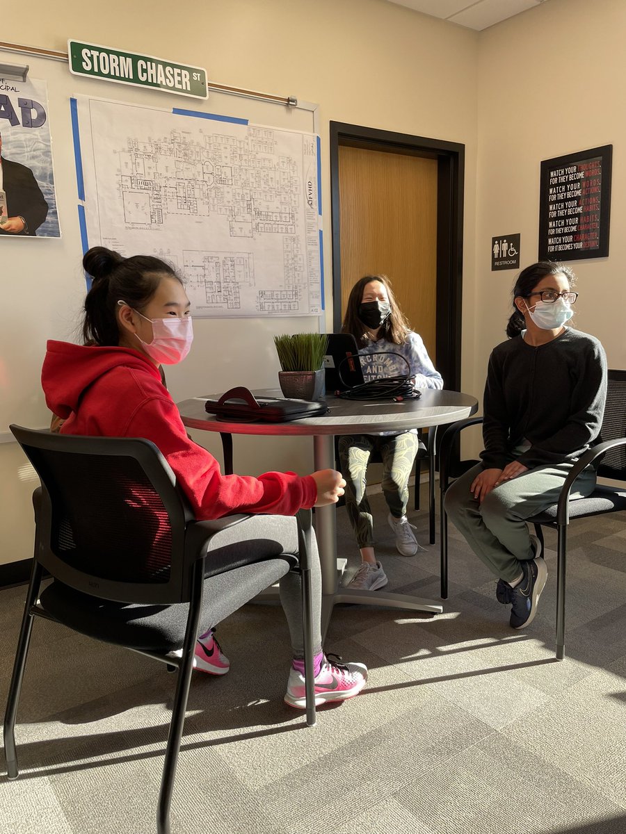 Met with @MrSchimpfCMS to discuss our plans for the National Day of Unplugging on March 4th. Looking forward to see our classmates unplug! @TeamNDU <a href="/GetLilSpace/">lilspace</a> <a href="/Bec_Chirps/">R. McLelland-Crawley 🌻</a>