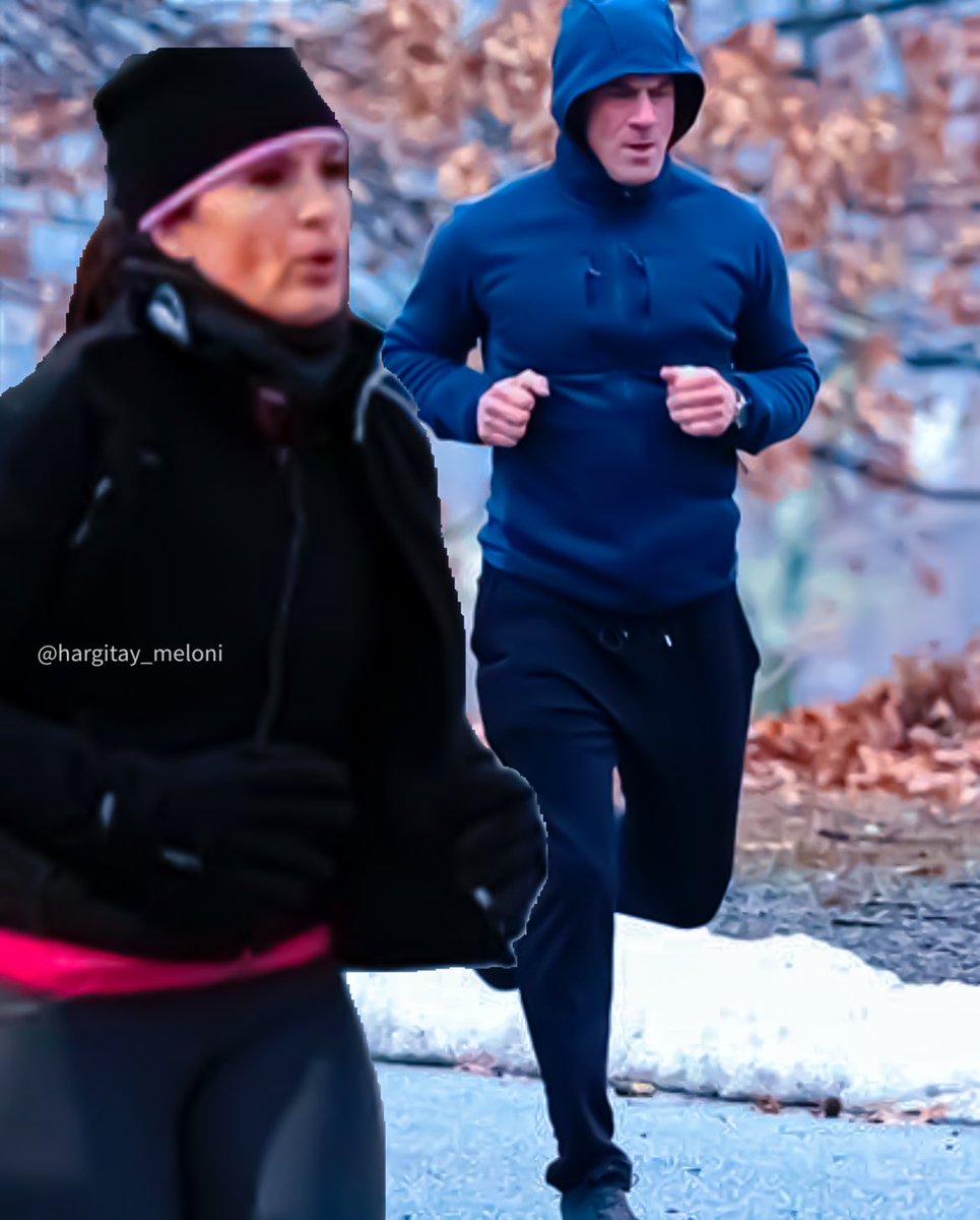 meloni_hargitay's tweet image. 👍🤩How important is to stay fit and beautifully healthy for shooting a new #bensler scenes. 🤩😍
I have no Idea how difficult is to be a #GoodActor but definitely @Mariska &amp;amp; @Chris_Meloni will be looking so #good🔥 &amp;amp; #sexy 🔥

I can’t wait!🙏😍
#MariskaHargitay #ChrisMeloni #eo