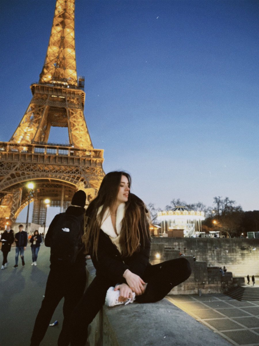 𝑉𝑖𝑐𝑡𝑜𝑟𝑖𝑎☁️ tweet media