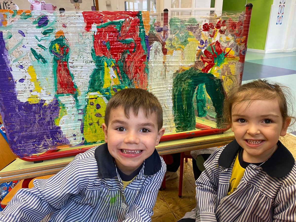 Csdomingo's tweet photo. Fomentar espacios para disfrutar con el arte es clave para el desarrollo de la creatividad en los niños. Así aprenden nuestros alumnos de #Infantil en el #Atelier. #ArtLovers #AprenderMola #Momentum #AprendizajeEmergebtePlus #AsíEsNazaret https://t.co/zjf0KDgSz7