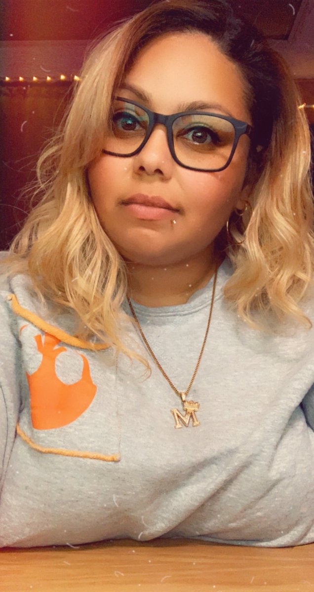 skttlzbabii's tweet photo. Allow me to re-introduce myself: 

I am Skttlz 👋

I primarily play FPS Games. Siege is my primary, COD/Apex/Destiny 2

I stream on Twitch 4x's a week (Tues, Fri-Sun)

I am looking for an Org as a content creator. 

All my links can be found here: https://t.co/8NUURwDuRA https://t.co/7LfXCA2YZz