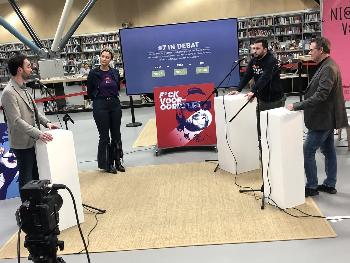 ErwinPvdA's tweet photo. @JeroenBruijns @CDA_Breda wil zorgen voor een veilige sportomgeving voor kinderen,in gesprek met alle sportverenigingen, @bredabeslist zegt: dat iedereen erbij hoort en @rickzagers @VVDBreda vindt dat we gezamenlijk de grens moeten trekken &amp; straffen bij het over de schreef gaan! https://t.co/YsfTtuBK0N