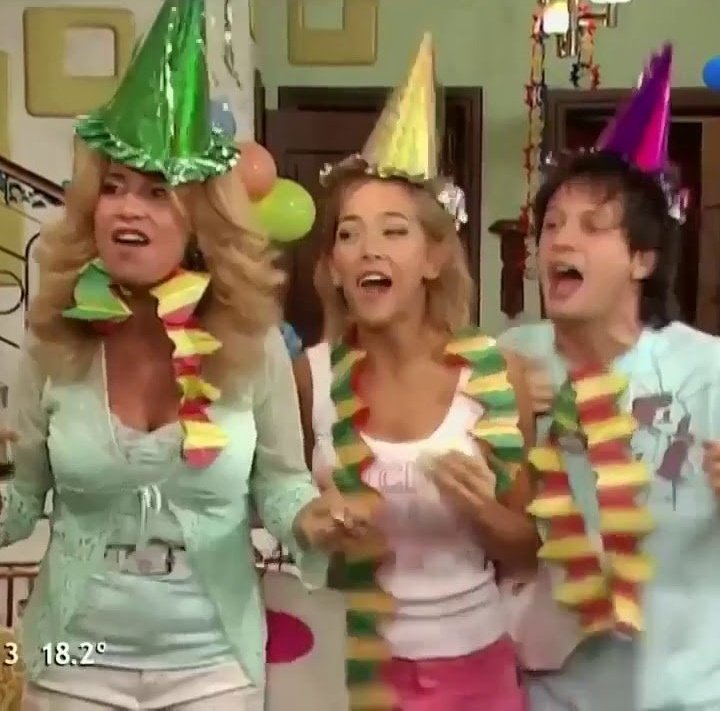 herxngraystair's tweet photo. FELIZ CAPRI WARBOT DAY 🥳🥳 https://t.co/G5CdJWhaQF