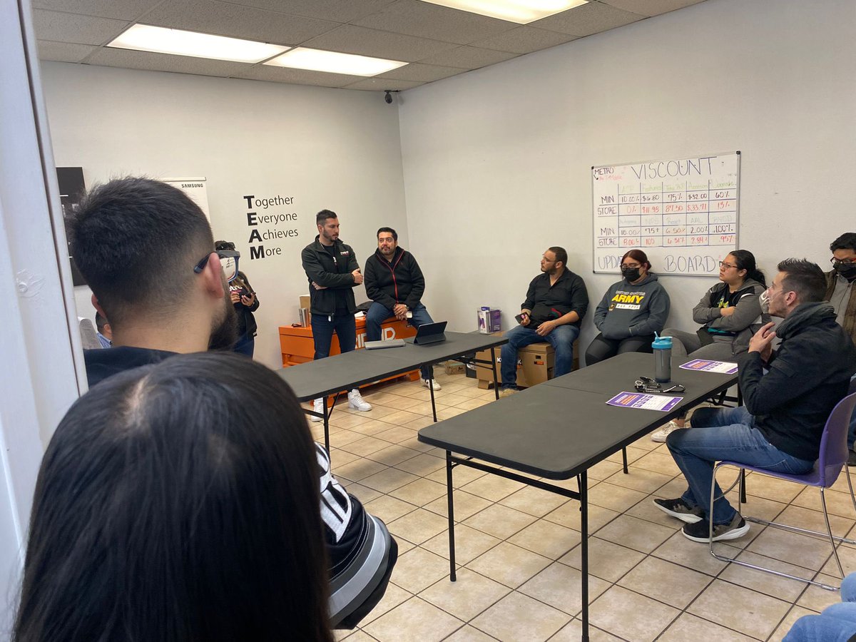 UsaCellular's tweet image. Early morning training Cellular USA EP💥🙏 Together Everyone Achieves More! 💥💪@Ali_Mehdi4 @tripanuj @eric_prieto_ @KRYXX24