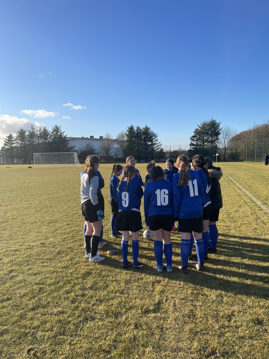 PePeterhead's tweet photo. ⚽️Junior and Senior Football Friendly⚽️
Well done to all girls who played in todays match against @EllonAcSports . Despite the loss, the girls put up a great fight against a strong side, showing lots of determination and resilience👏🏻 

FT Score

Ellon 7-3 Peterhead https://t.co/5kZl0PZj2L
