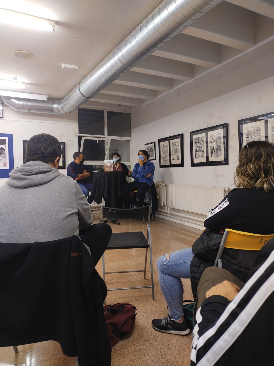 <a href="/KomikiBooM/">Antsoain Komiki BooM!!!</a> #Gamonal komikiaren aurkezpena <a href="/txoko_gorri/">Txoko Gorri</a> n.
"Gamonal: En el eco de un mismo recuerdo", historia universal de resistencia desde un barrio cualquiera de una ciudad cualquiera.