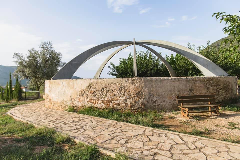 Visita la Nevera de Barx🌿
Només els diumenges!

😊 Reserva la teua visita guiada telefonant al ☎️ 963116184 (diumenge) o enviant un mail a barxturisme@gmail.com 

#Barx #visitBarx #turismerural