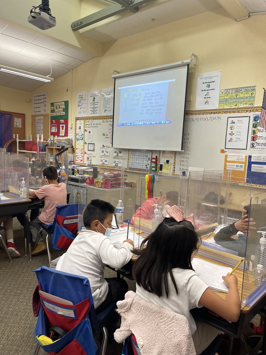 JesseElementary's tweet photo. Classroom visits! We enjoy watching our kids actively engage in learning! #stormstrategies #gomightyhawks #sanchezhawksrock https://t.co/GdA2LhUdAu