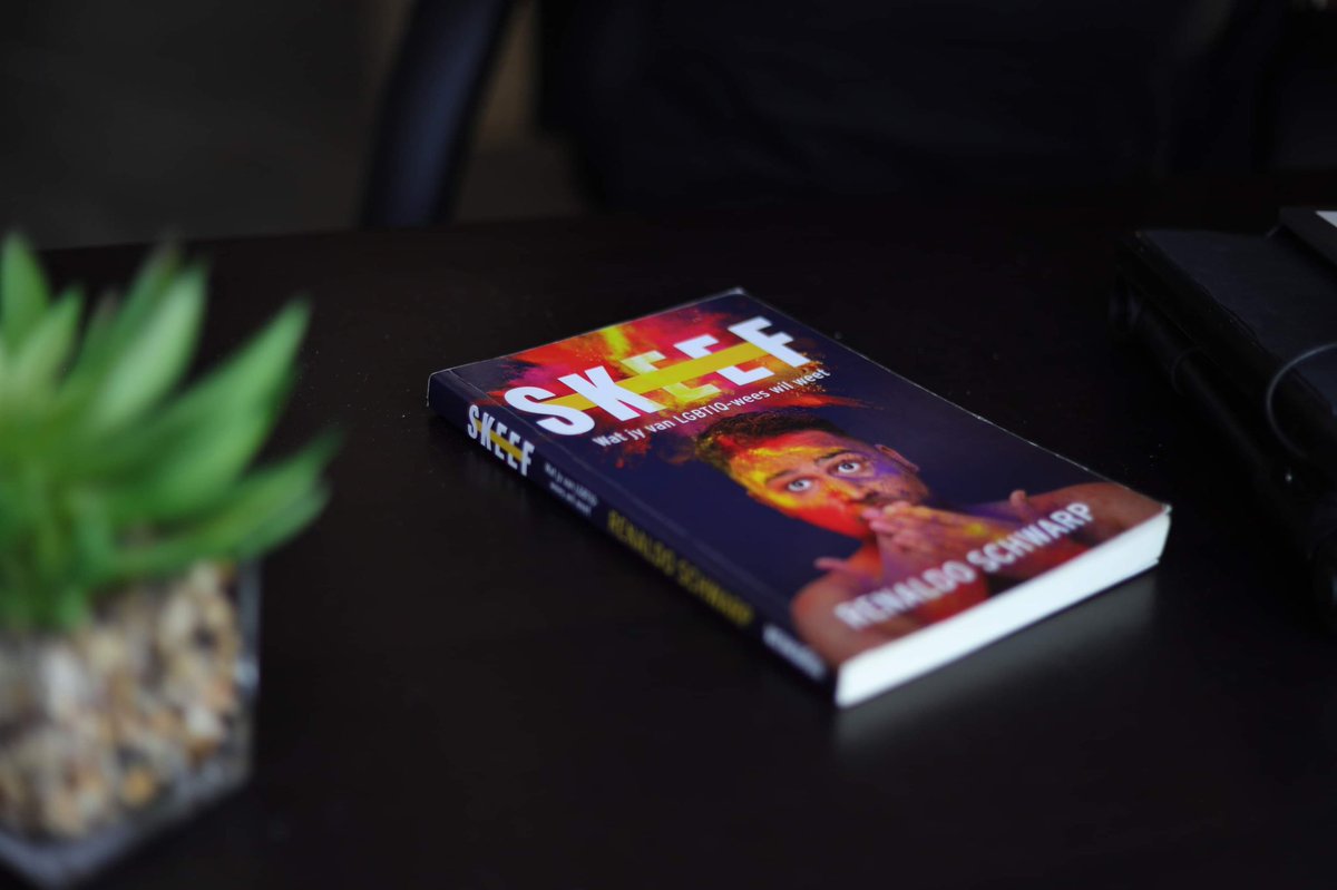 RenaldoSchwarp's tweet photo. In case you forgot, Iβm a whole published author π
βThe layered politics of the LGBTQ+ world come into focus as Schwarp details his life as a queer person and that of others in this candidly honest self-help memoirβ π³οΈβπ
Click here to order #SKEEF ππ½ https://t.co/KvdUqkP6jY https://t.co/tt61CtwIXz